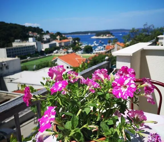 Apartmán Prosperina Hvar 2 *